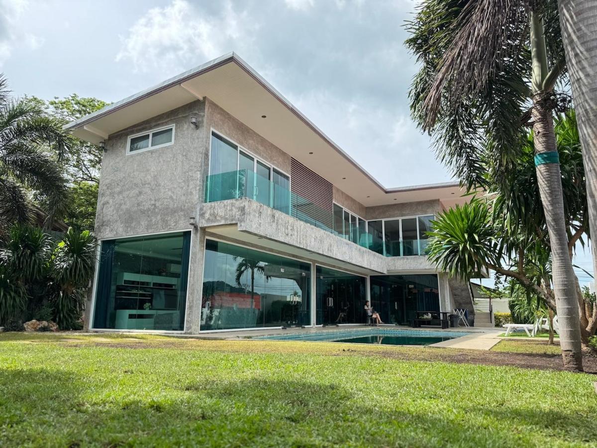3 Bed, Pool And Grass Garden, Chaweng, Spacious *