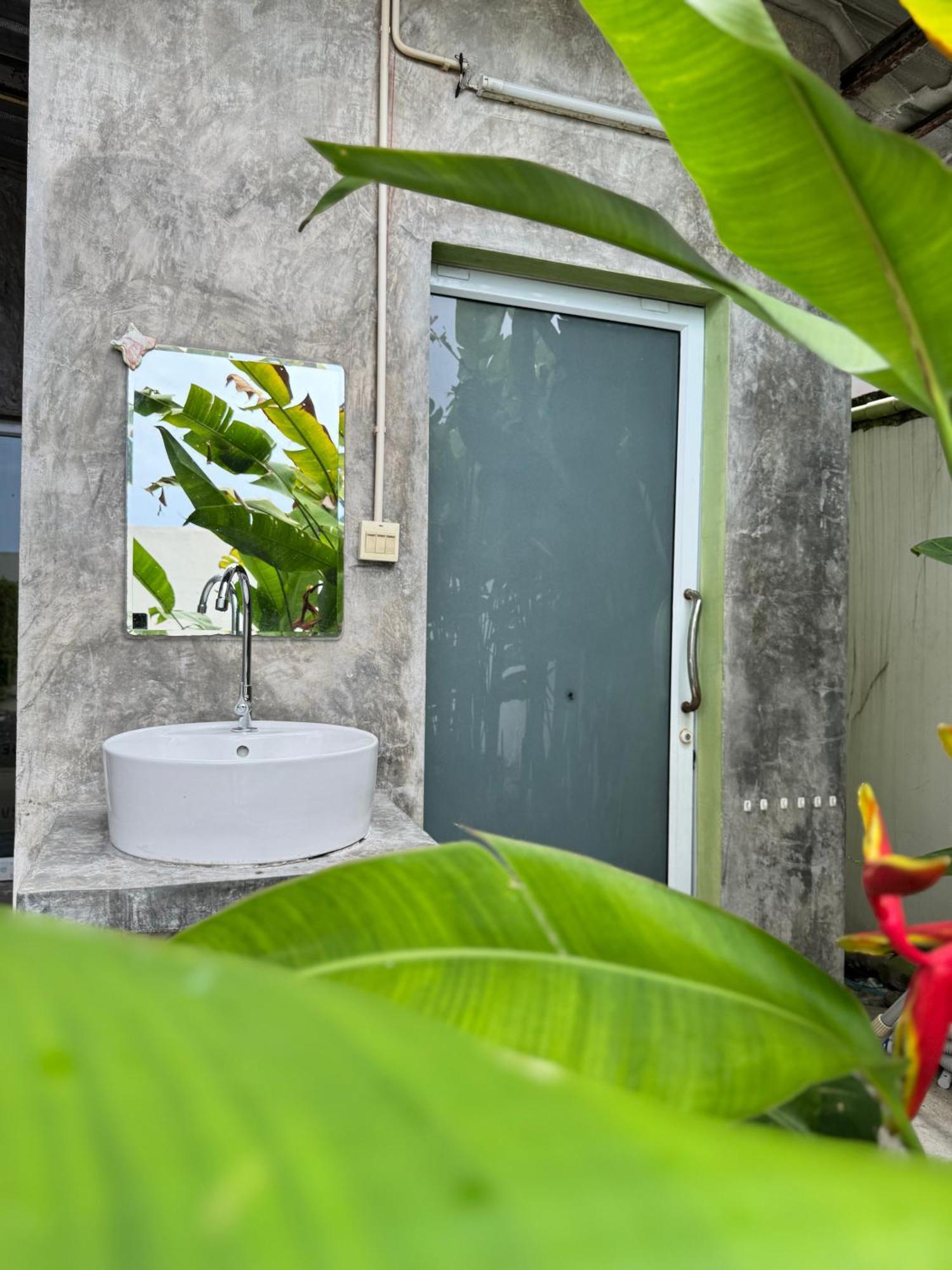 3 Bed, Pool And Grass Garden, Chaweng, Spacious Villa *