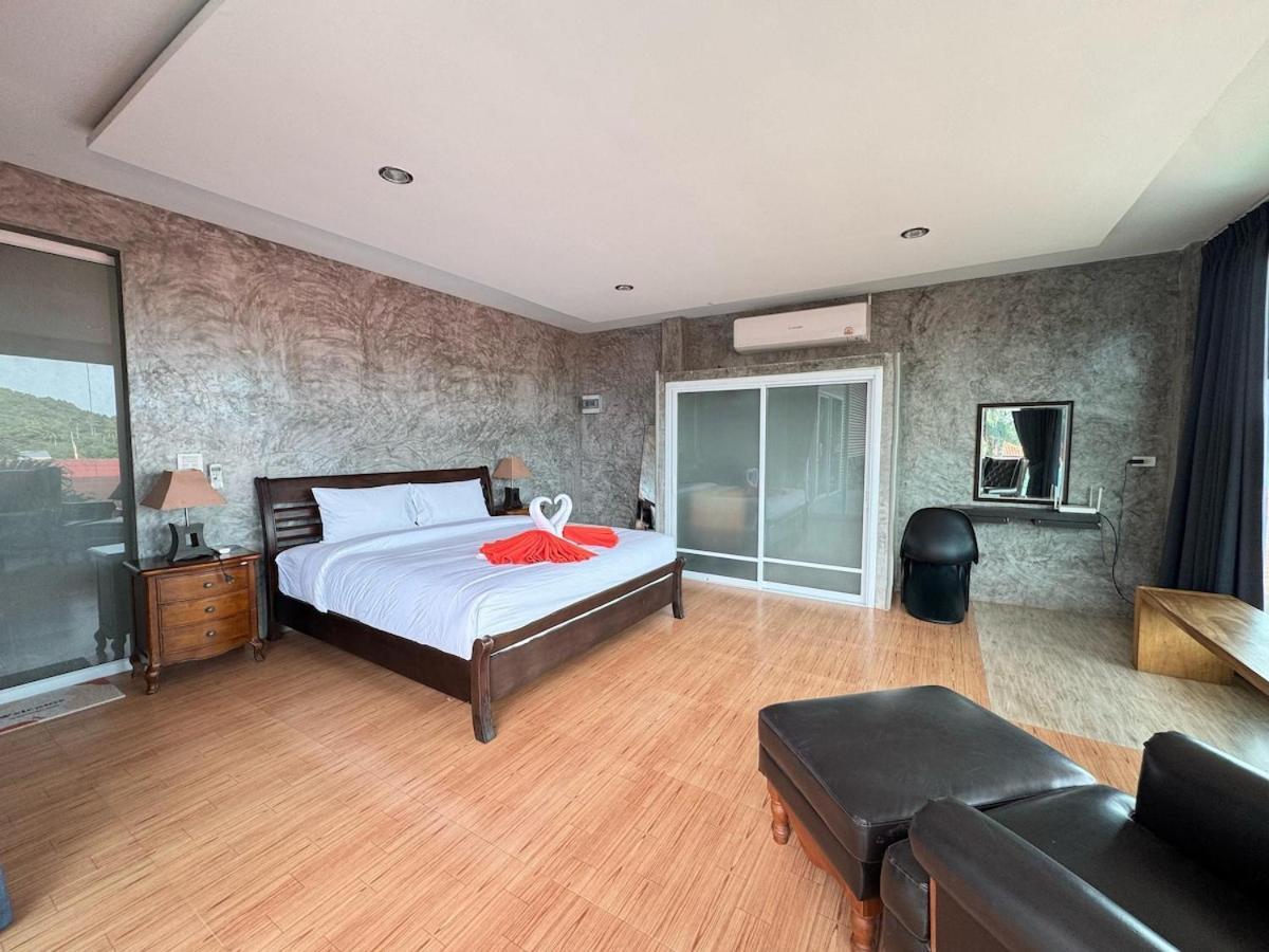 3 Bed, Pool And Grass Garden, Chaweng, Spacious * Amphoe Koksamui
